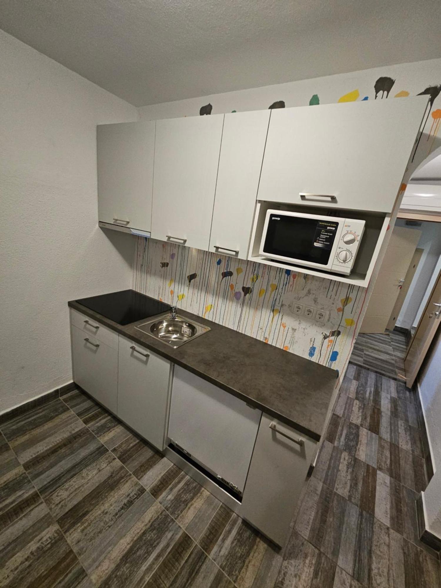 Chill Out Beach Apartments Trogir Buitenkant foto