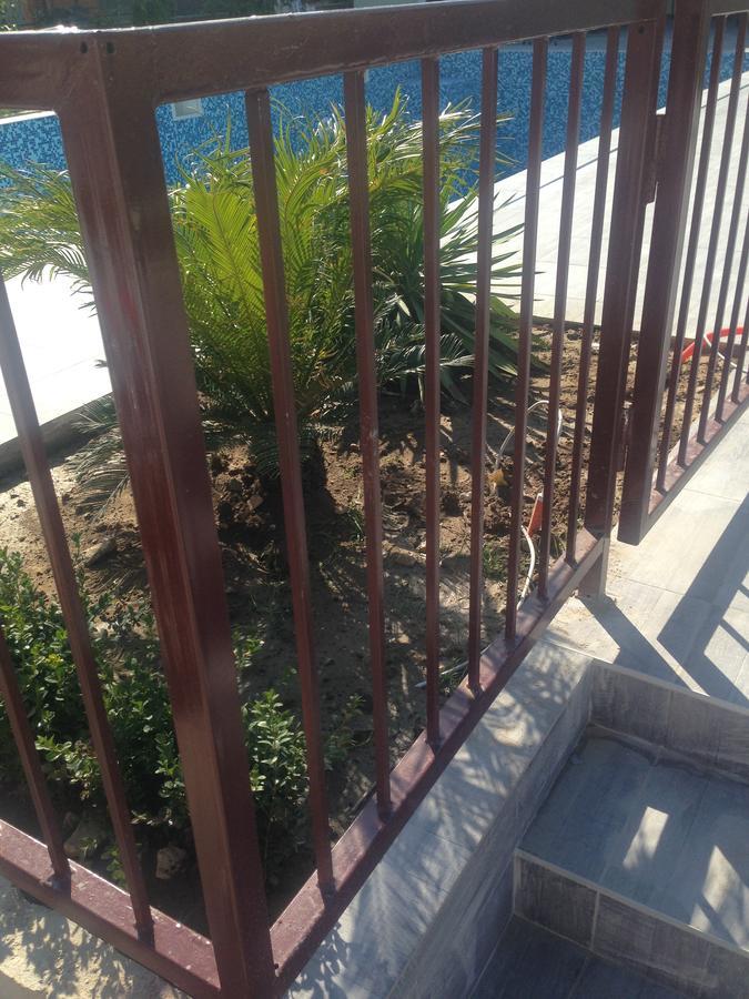 Chill Out Beach Apartments Trogir Buitenkant foto